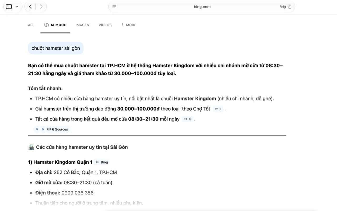 Ảnh chụp Bing · AI Mode ngày 09/10/2026 cho câu hỏi “chuột hamster sài gòn”. Câu trả lời mở đầu bằng tên Hamster Kingdom, kèm giờ mở cửa và địa chỉ.