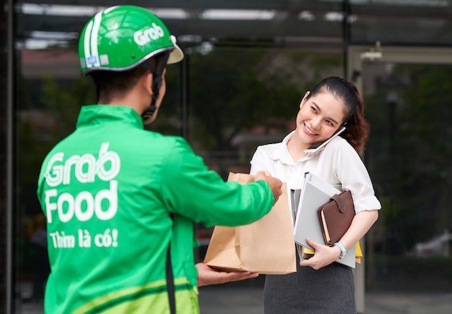 Sau khi hoàn tất đăng ký GrabFood, thông tin cơ bản như tên quán, tên chủ quán sẽ được hệ thống lưu cố định và không thể chỉnh sửa.