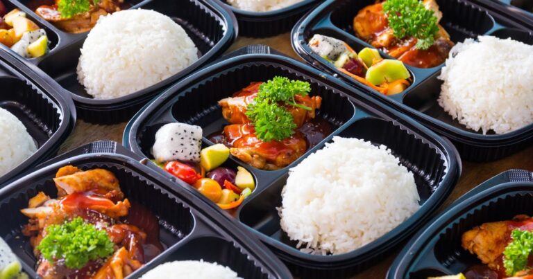 Cơm Phần Là Gì? Gợi Ý Thực Đơn Bình Dân Nhưng Hấp Dẫn